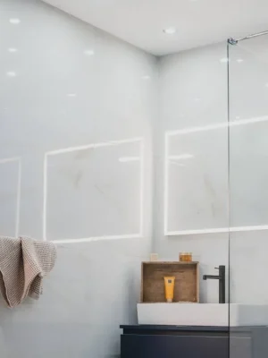 Zrcadlo Santiago hranaté Víkendová Akce