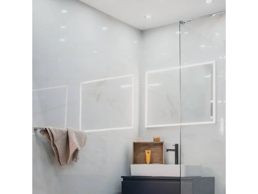 Zrcadlo Santiago hranaté Víkendová Akce