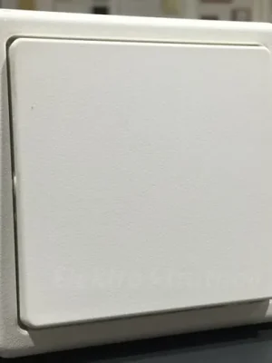 ABB 3553-01289 B1 Classic Spínač jednopólový, jasně bílá Odeslání Ihned