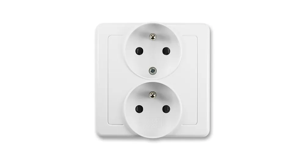 ABB 5512G-C02249 B1 Swing® Zásuvka dvojnásobná polozapuštěná s ochrannými kolíky, jasně bílá Poslední Šance