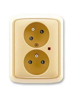 ABB 5593A-C02357 D Tango® Zásuvka dvojnásobná s ochrannými kolíky, s clonkami, s natočenou dutinou, s ochranou před přepětím, béžová Nízká Cena