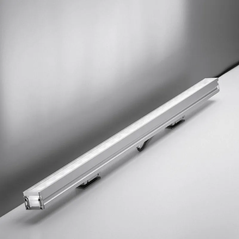 Novinka LineaLed WW nastavitelná lampa 8,5W - EL 3000K - ARTEMIDE